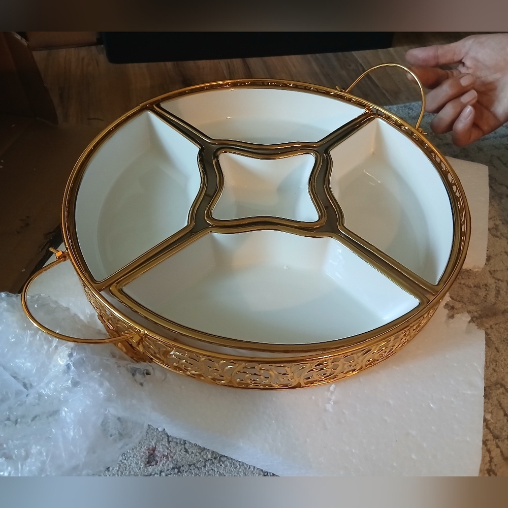 🥑NWT Luxury Gold, White Snack Set with Glass Lid| 6 Pcs| Deer Details |Ceramic